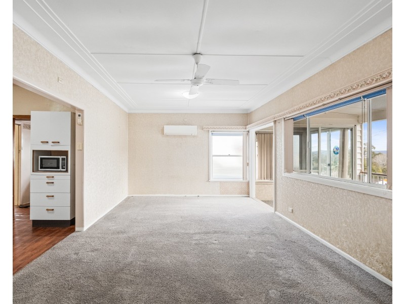 13 Headlam Parade, Springfield NSW 2250