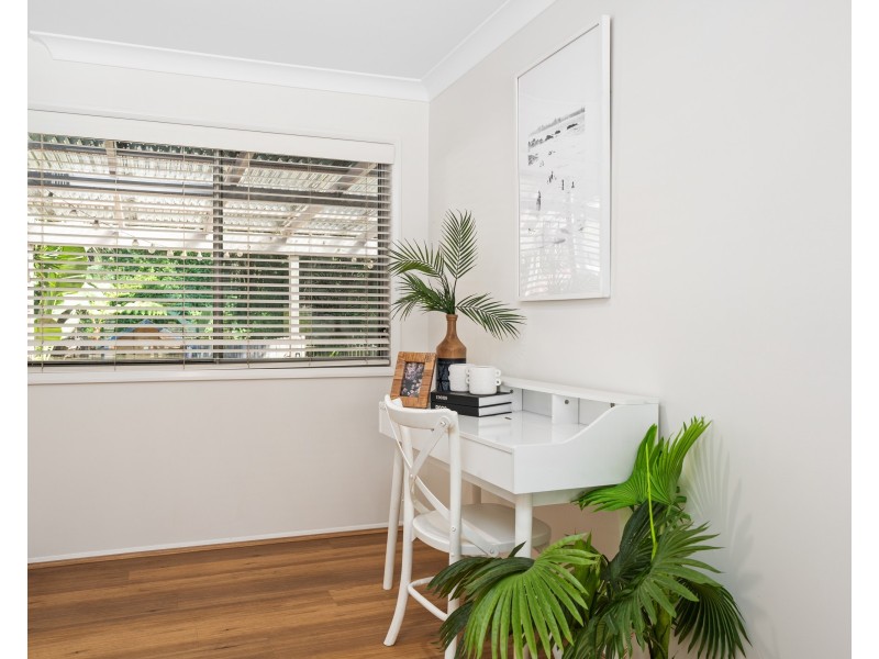 27 Fisher Road, Point Clare NSW 2250