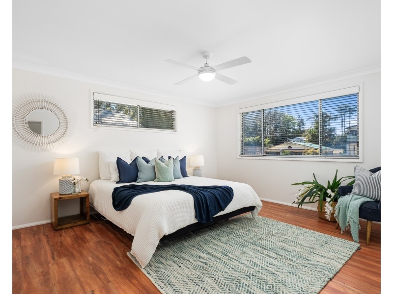27 Fisher Road, Point Clare NSW 2250