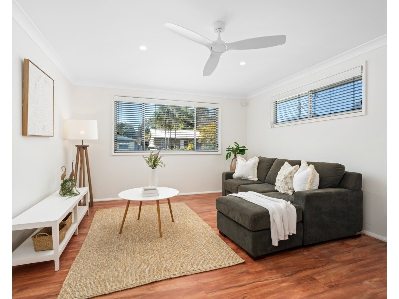 27 Fisher Road, Point Clare NSW 2250