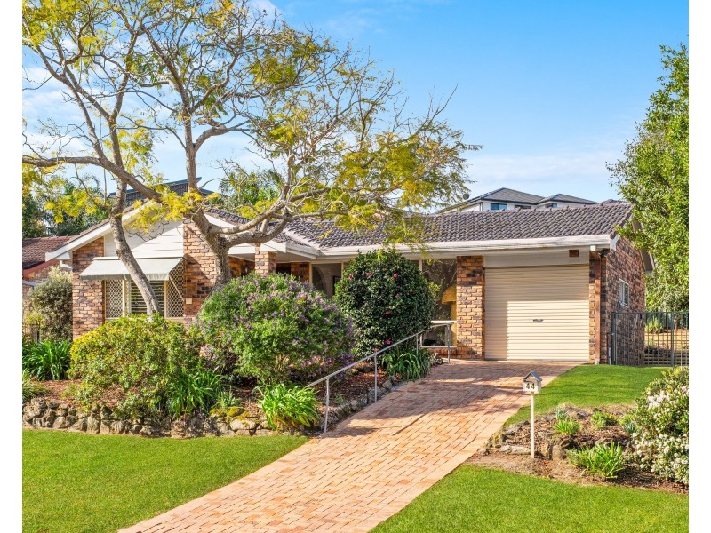 44 Dalgety Crescent, Green Point NSW 2251