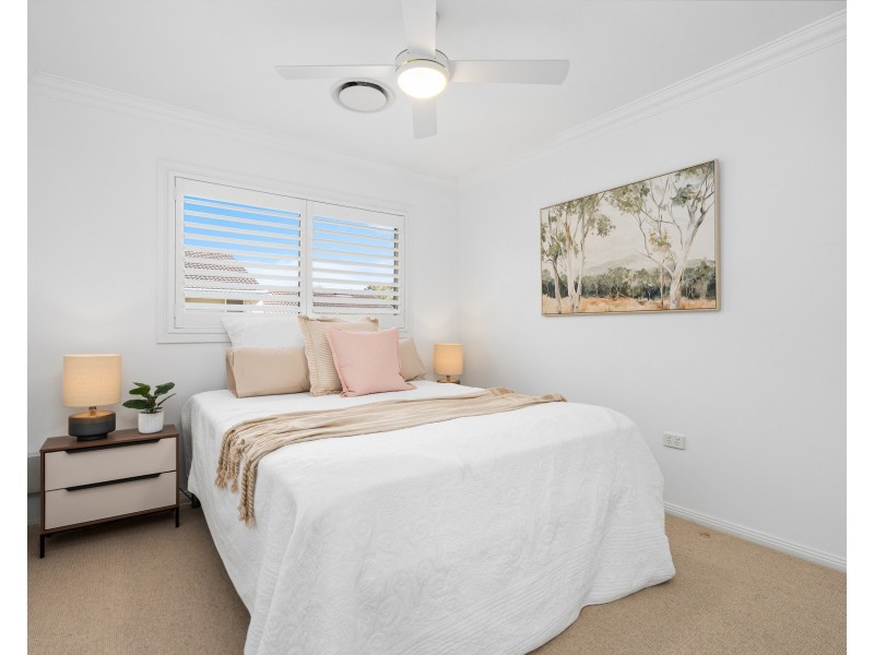 2/12 Jennie Cox Close, Erina NSW 2250