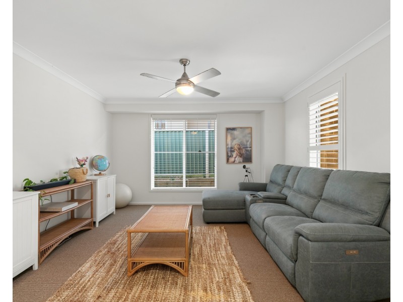 10 Lakala Avenue, Springfield NSW 2250