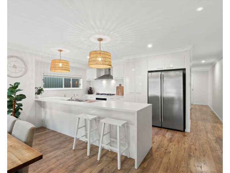 10 Lakala Avenue, Springfield NSW 2250