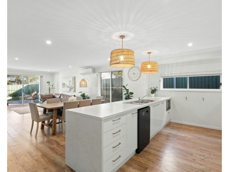 10 Lakala Avenue, Springfield NSW 2250
