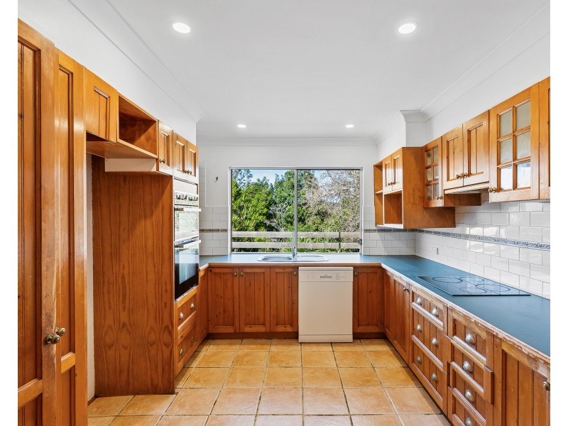 8 Oberton Street, Kincumber NSW 2251