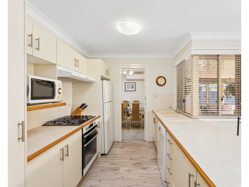 18 Monica Grove, Mardi NSW 2259