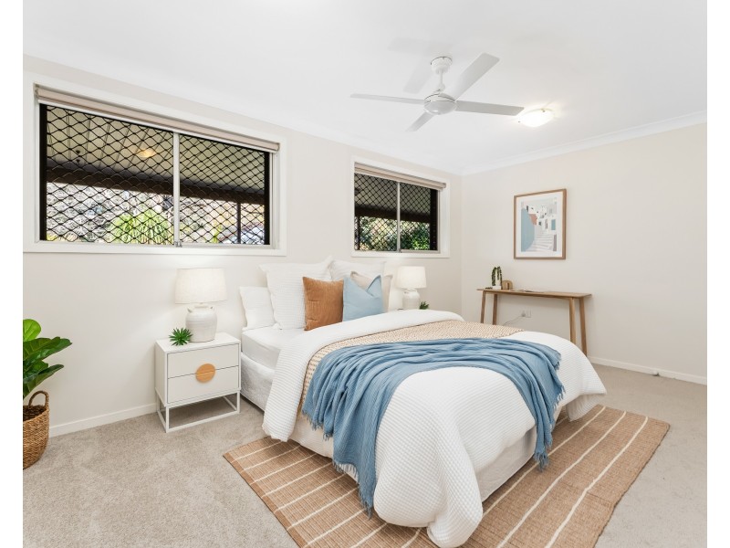 5 Beaumont Avenue, Wyoming NSW 2250