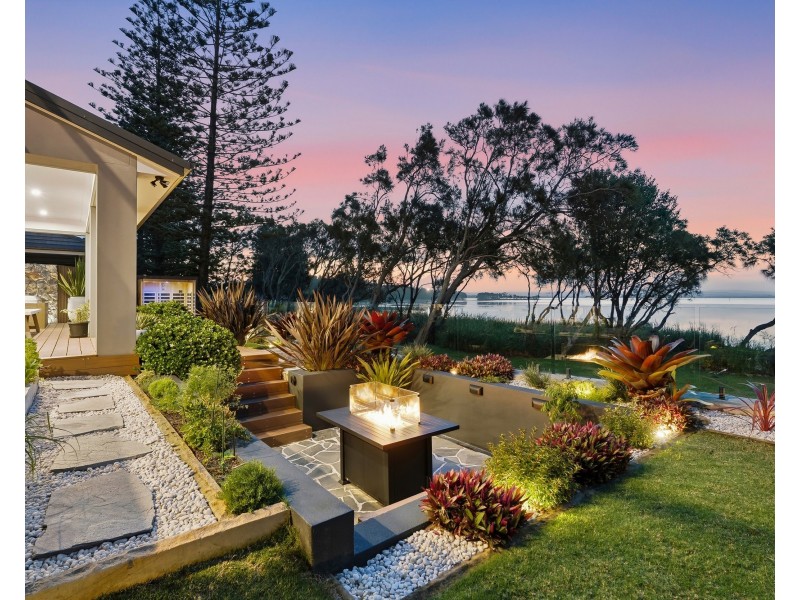 6 Yellawa Close, The Entrance North NSW 2261