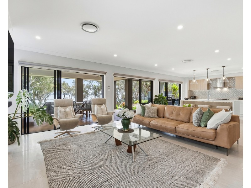 6 Yellawa Close, The Entrance North NSW 2261