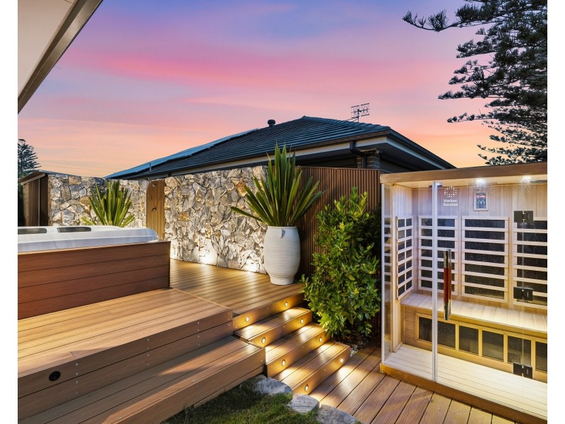 6 Yellawa Close, The Entrance North NSW 2261