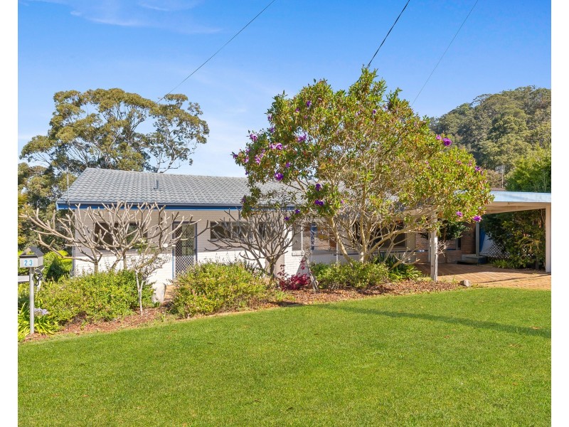 23 Sandstone Crescent, Tascott NSW 2250