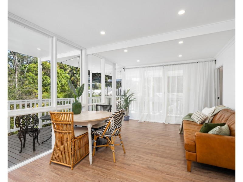 18 Palmgrove Place, North Avoca NSW 2260