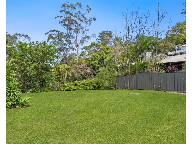 18 Palmgrove Place, North Avoca NSW 2260