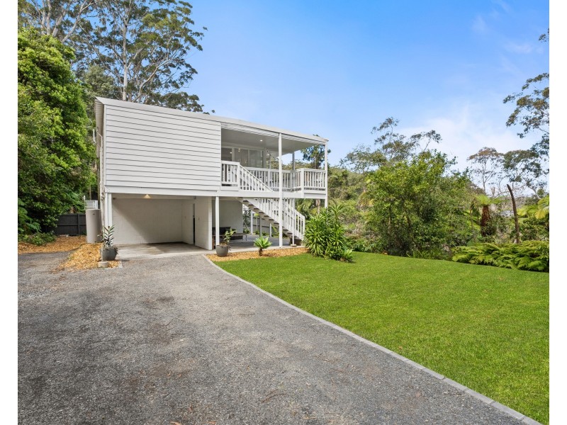 18 Palmgrove Place, North Avoca NSW 2260
