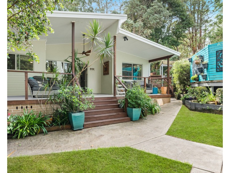 11a Meadow Road, Springfield NSW 2250