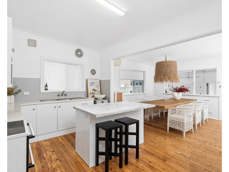 8 Phillip Street, Shelly Beach NSW 2261