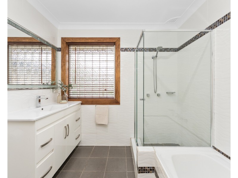29 Darryl Road, Wyoming NSW 2250