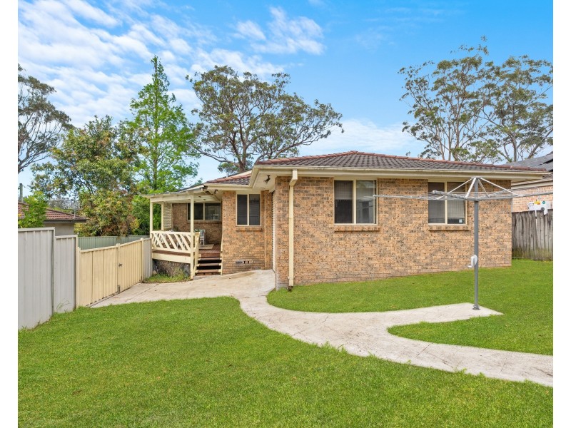 1/19 Avoca Drive, Kincumber NSW 2251