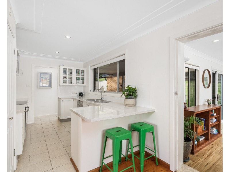 11 Braemar Drive, Wamberal NSW 2260