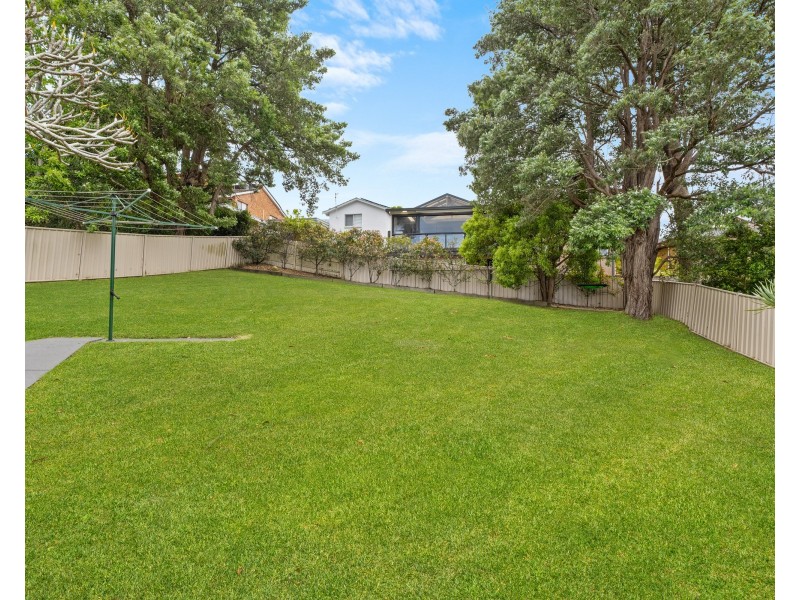 11 Braemar Drive, Wamberal NSW 2260