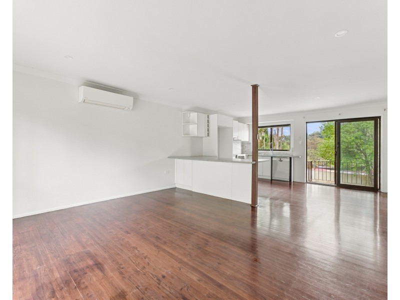 8 Holland Close, Springfield NSW 2250
