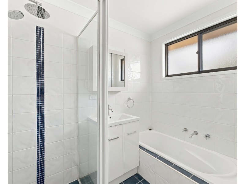 8 Holland Close, Springfield NSW 2250