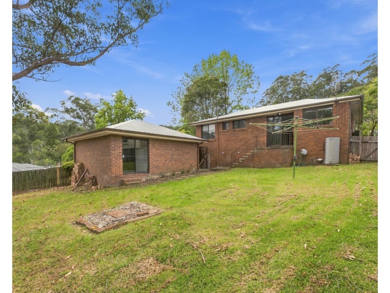 8 Holland Close, Springfield NSW 2250