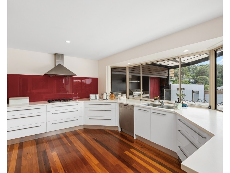 33 Kings Avenue, Terrigal NSW 2260