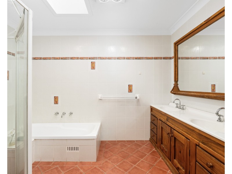 33 Kings Avenue, Terrigal NSW 2260