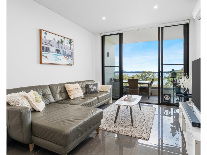 305/2 Wilhelmina Street, Gosford NSW 2250