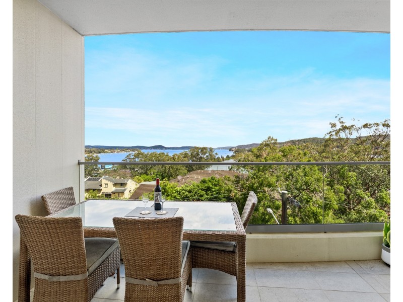 305/2 Wilhelmina Street, Gosford NSW 2250