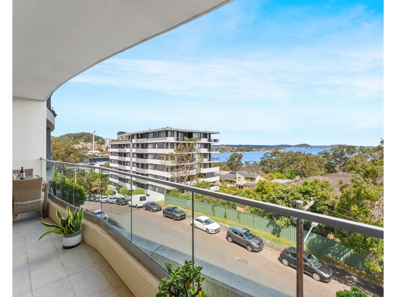 305/2 Wilhelmina Street, Gosford NSW 2250