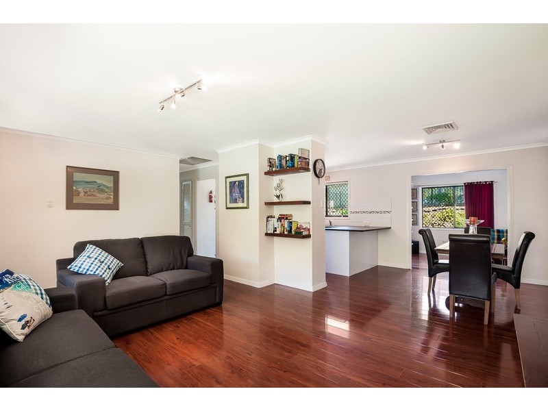 73 Gregory Street, Wyoming NSW 2250