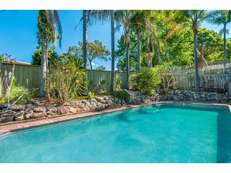 73 Gregory Street, Wyoming NSW 2250
