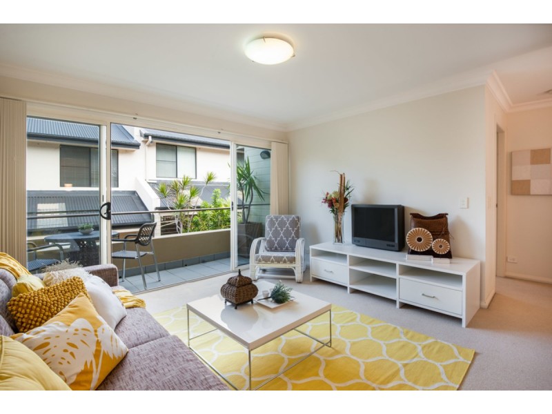 2/4 St George Street, Gosford NSW 2250