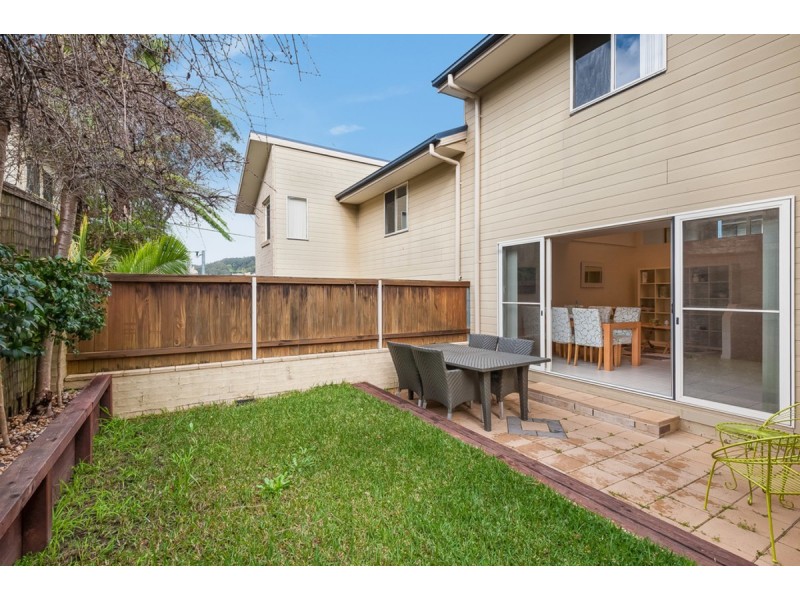 2/4 St George Street, Gosford NSW 2250