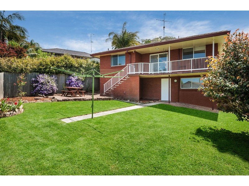 12 Warrina Street, Wamberal NSW 2260