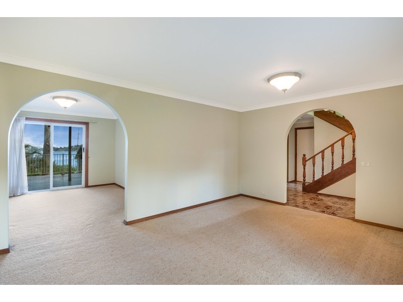 12 Lexington Parade, Green Point NSW 2251