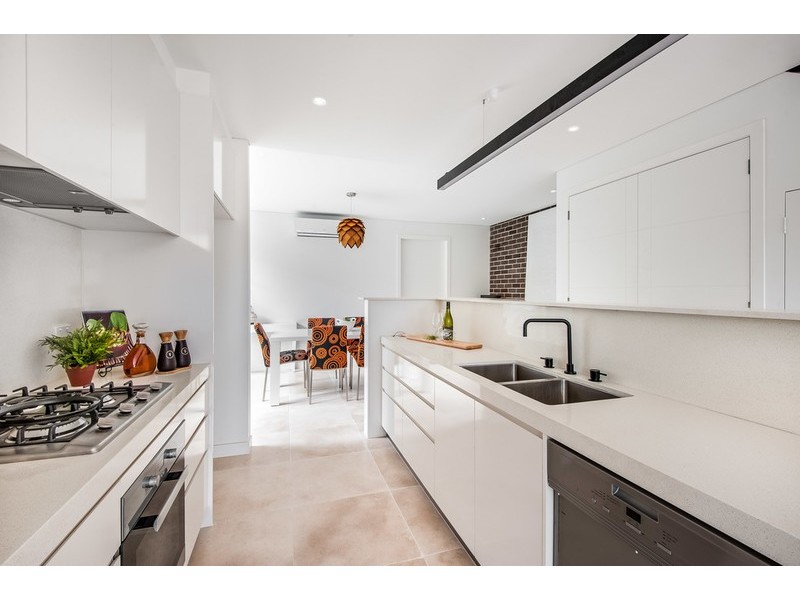 2/27 Webb Street, East Gosford NSW 2250