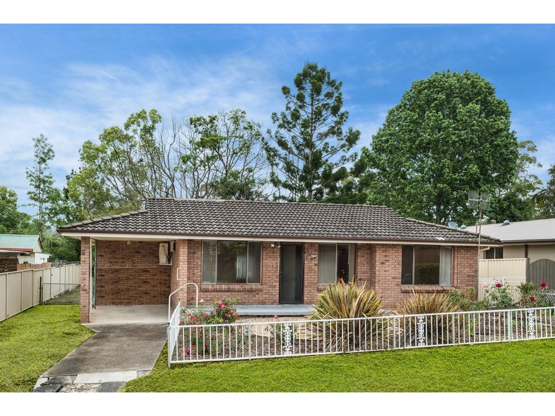 4 Hamilton Close, Niagara Park NSW 2250