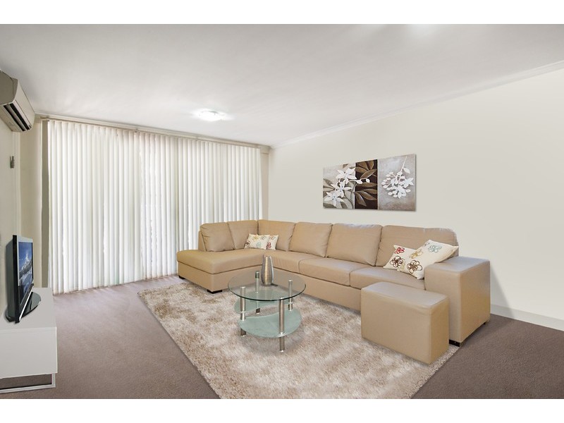 34/80 John Whiteway Drive, Gosford NSW 2250