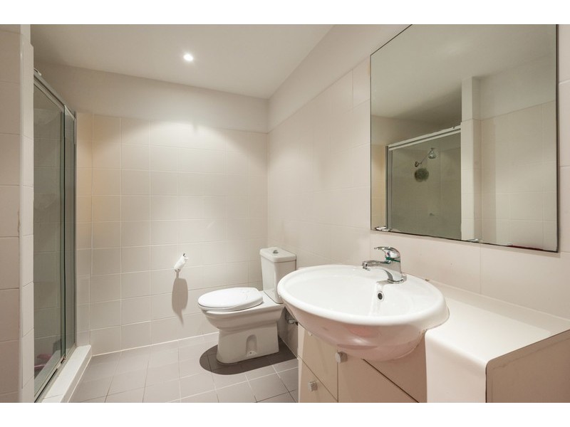 34/80 John Whiteway Drive, Gosford NSW 2250