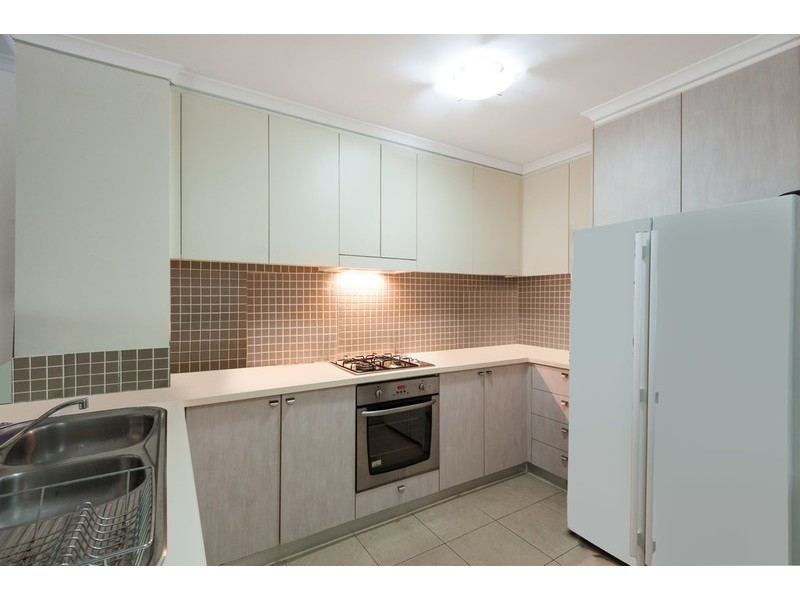 34/80 John Whiteway Drive, Gosford NSW 2250