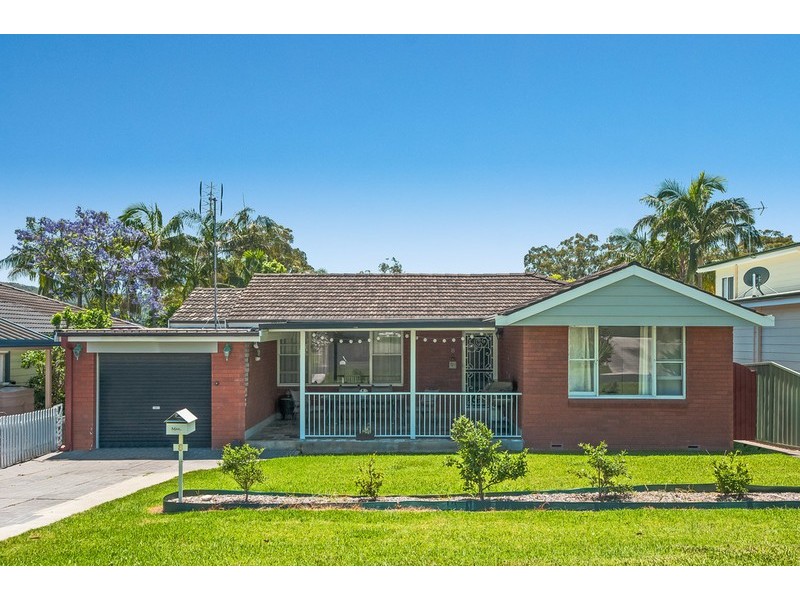 8 Lakewood Avenue, Green Point NSW 2251