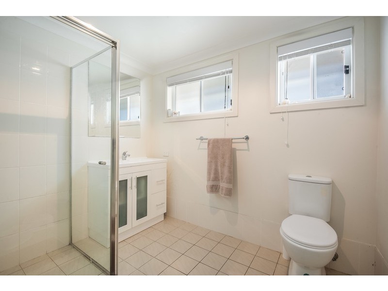 8 Lakewood Avenue, Green Point NSW 2251