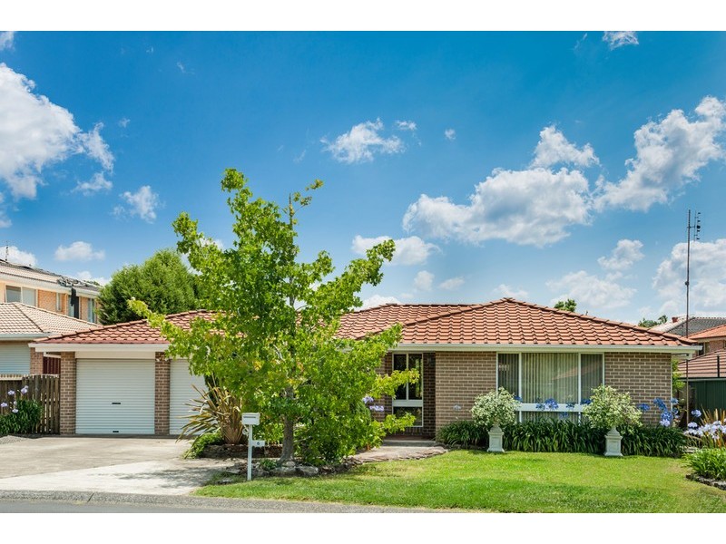 6 Woodley Close, Kariong NSW 2250