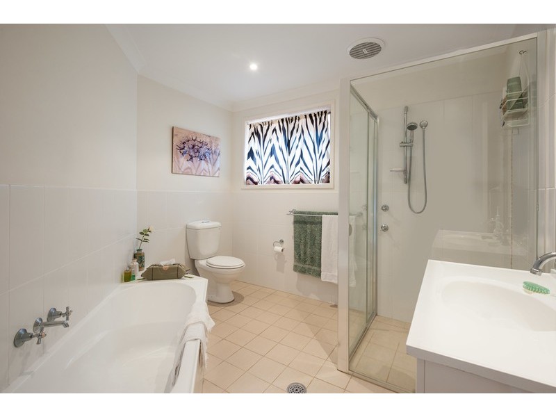 2/18 Jennie Cox Close, Erina NSW 2250