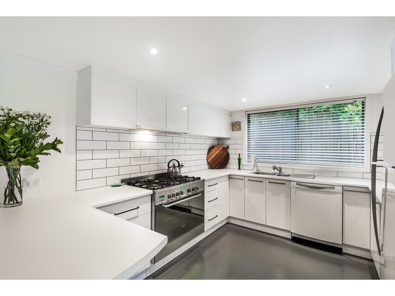 89 Chamberlain Road, Wyoming NSW 2250