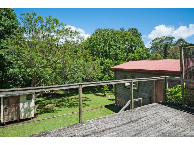 86 Lake Shore Drive, North Avoca NSW 2260